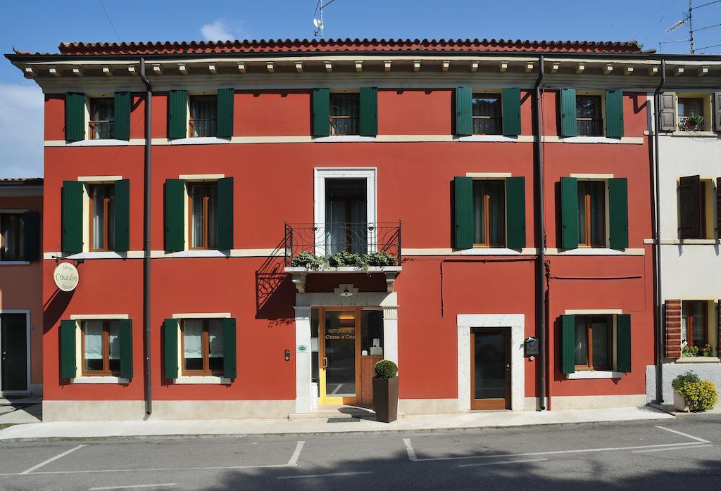 Dolcè Albergo Croce D'Oro מראה חיצוני תמונה